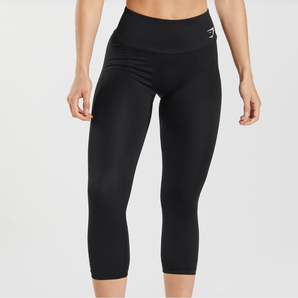 Gym shark leggings